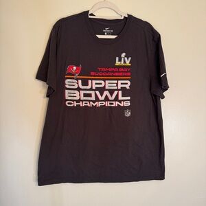 Nike Tampa Bay Buccaneers Super Bowl LV Champions T-Shirt Size XL